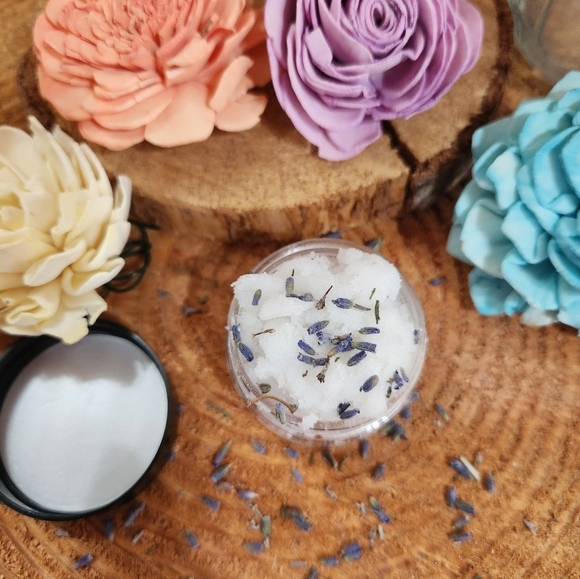 Handmade Lavender‎ lip scrub - Picture 2 of 4